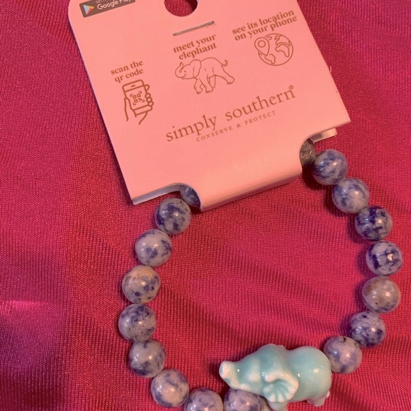 Simply Southern Blue and Turquoise Beaded Bracelet. Track your own Elephant! - Picture 1 of 3
